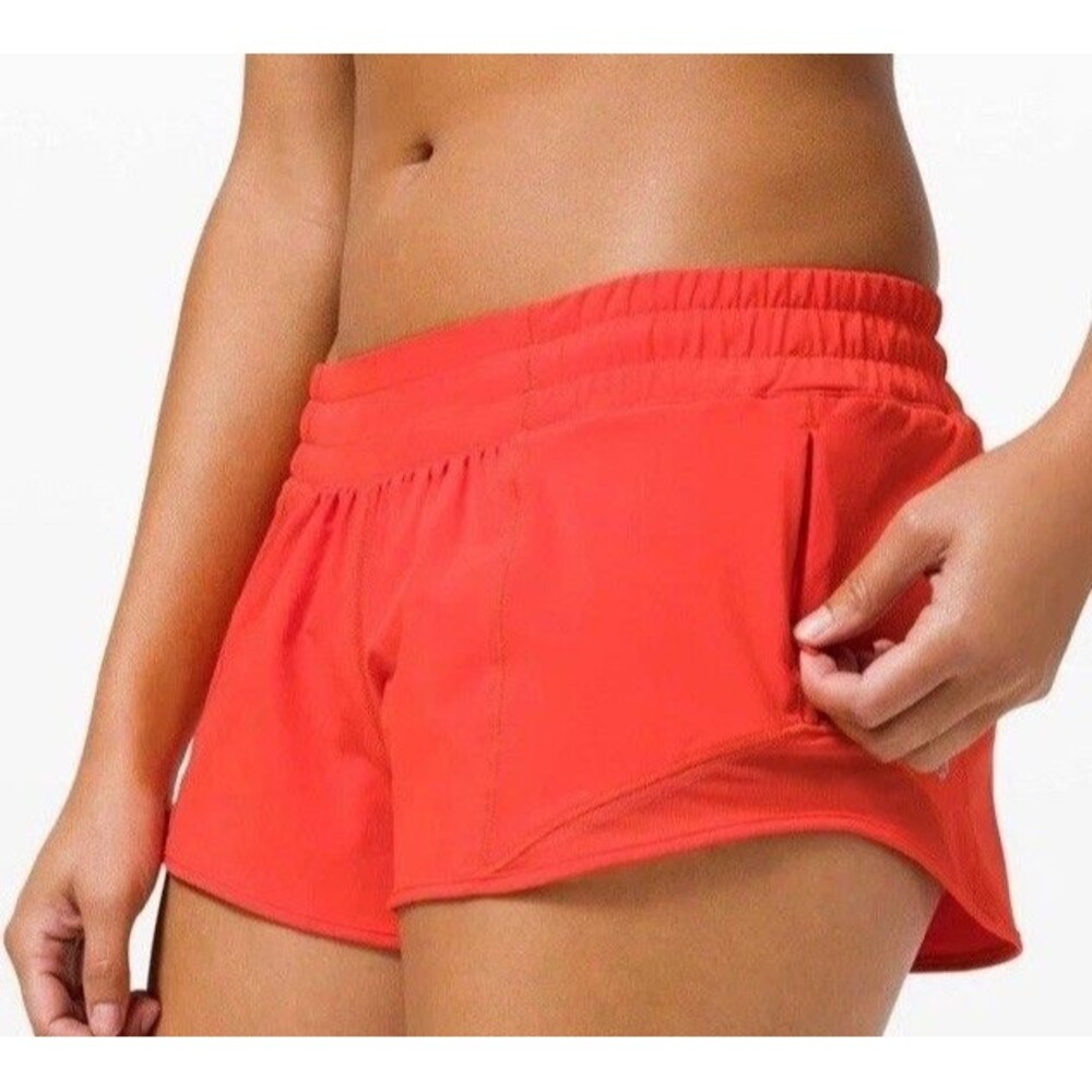 Lululemon bundle of 3  Hotty Hot Low-Rise Lined Short 2.5" Size 10 - Picture 6 of 16
